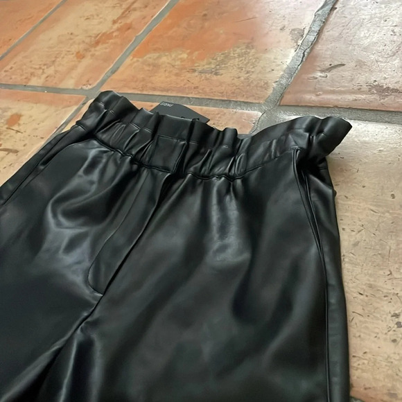 New ✨ LUCY PARIS Faux Leather Paperbag Short Size S Black MSRP$68 - Picture 3 of 11